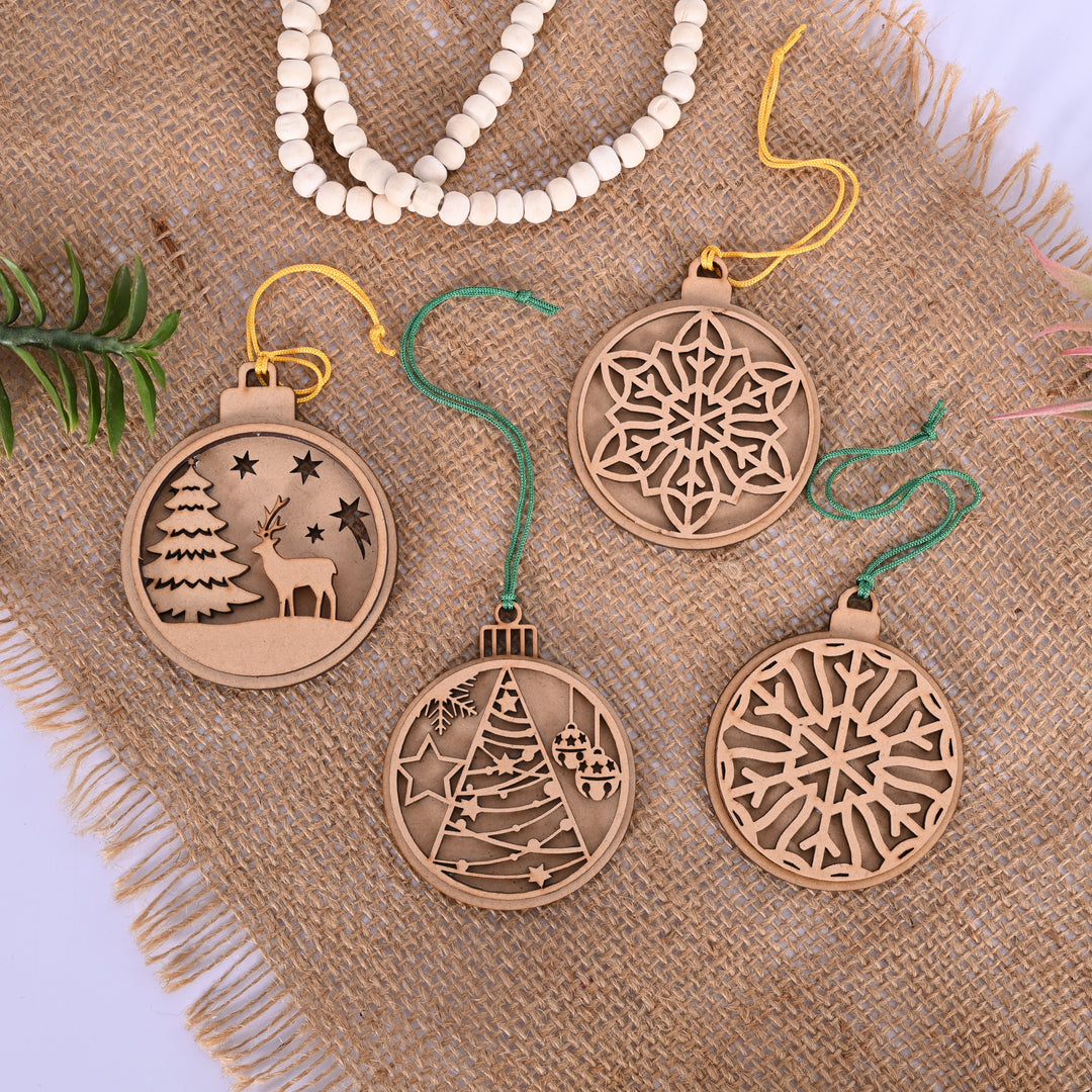 Wooden Circle Xmas Tree Hangings ( Set of 4 ) | Tree Decoration (16 Pcs) - The Engraved Store