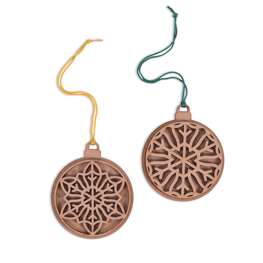 Wooden Circle Xmas Tree Hangings ( Set of 4 ) | Tree Decoration (16 Pcs) - The Engraved Store